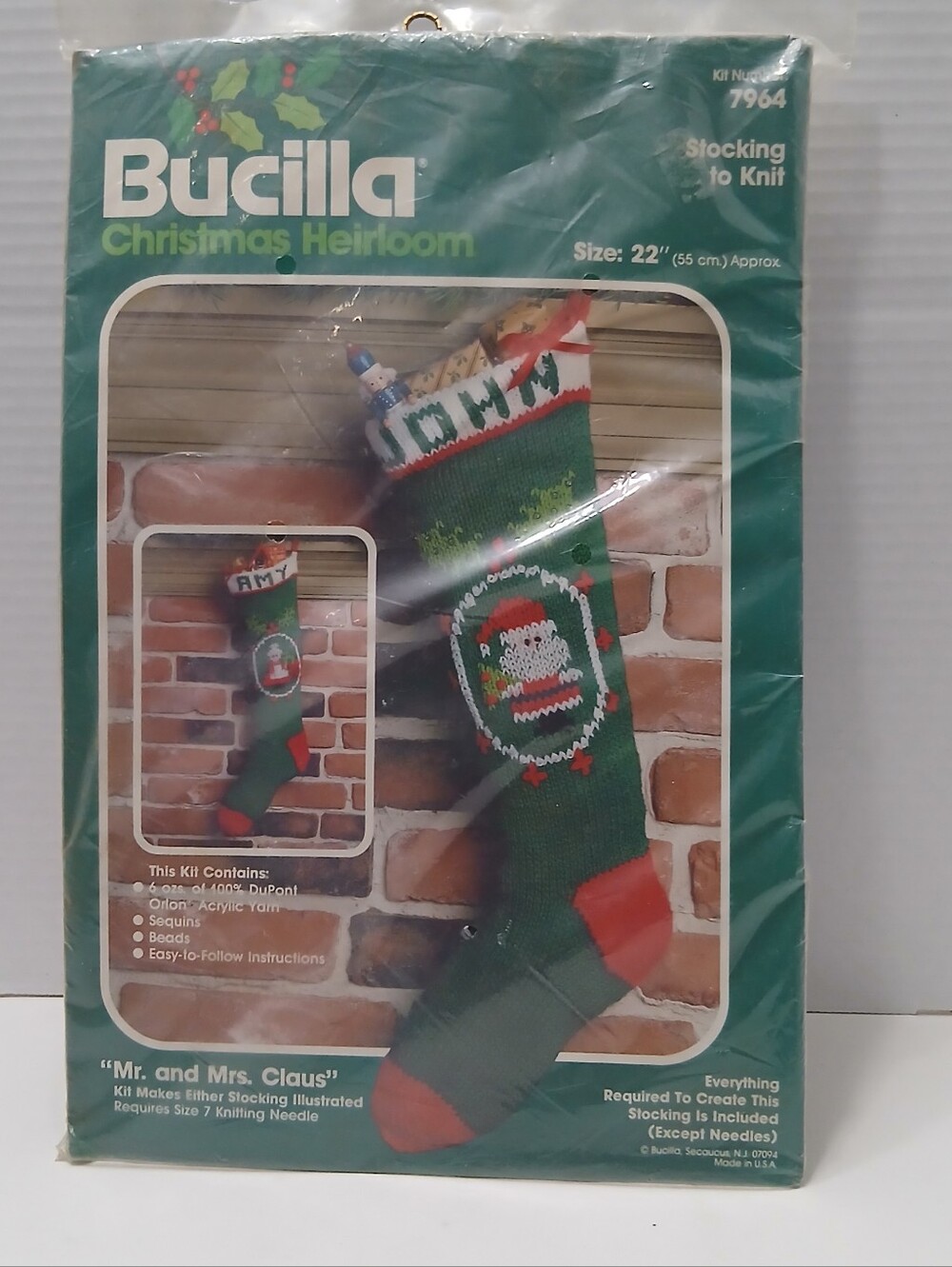 Bucilla Christmas Stocking Knit Kit Mr. & Mrs. Claus 7964 VTG New OPEN PACKAGE